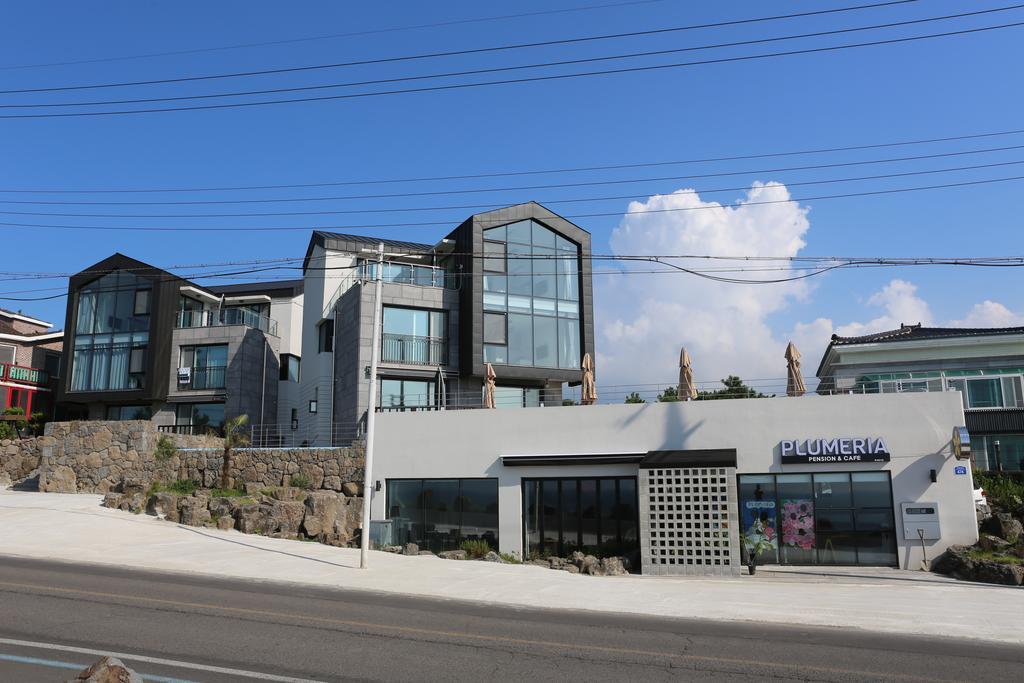 Plumeria Pension Jeju Bagian luar foto