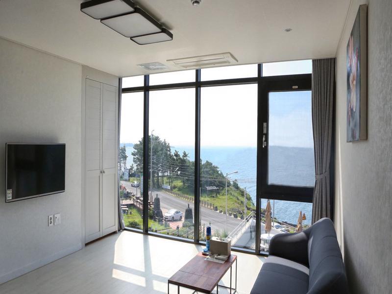 Plumeria Pension Jeju Bagian luar foto