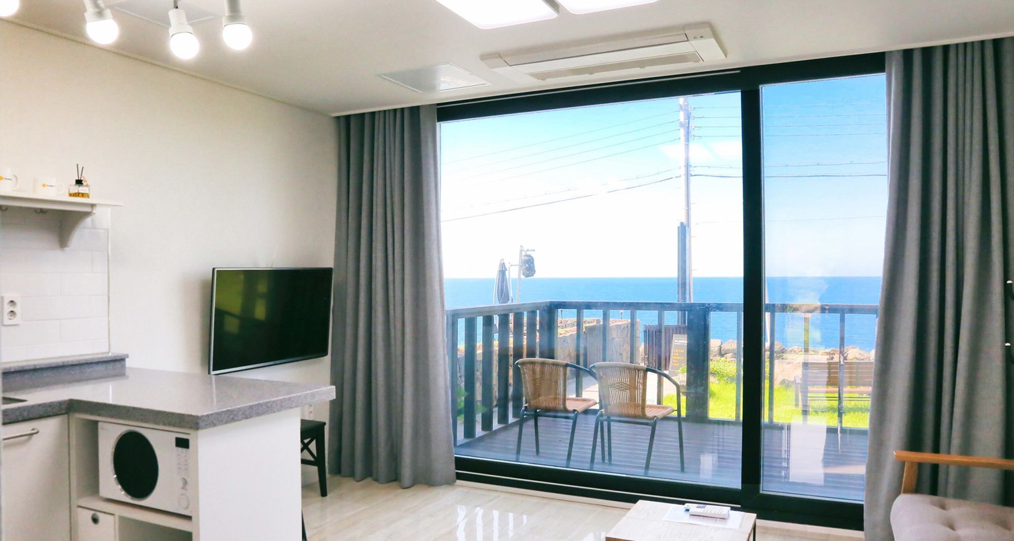 Plumeria Pension Jeju Bagian luar foto